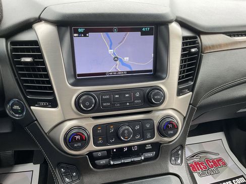 Used 2019 GMC Yukon Denali w/ Denali Ultimate Black Edition AWD/4WD image 22