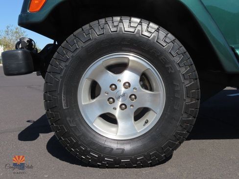 Used 1999 Jeep Wrangler Sahara image 17