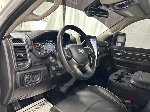 Used 2024 RAM 3500 Laramie AWD/4WD image 15