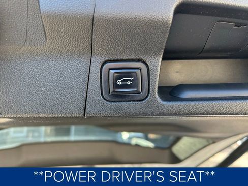 Used 2022 GMC Acadia Denali w/ Denali Ultimate Package image 9