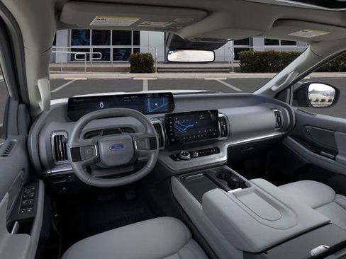 New 2025 Ford Expedition Active RWD image 9