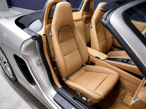 Used 2013 Porsche Boxster S RWD image 24