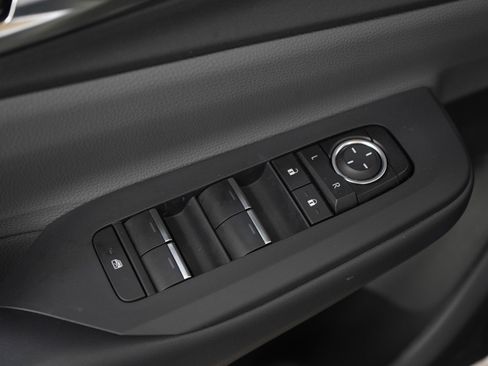 Used 2025 Toyota Prius Limited image 21