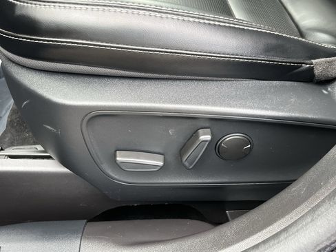 Used 2024 Ford Escape Platinum image 16