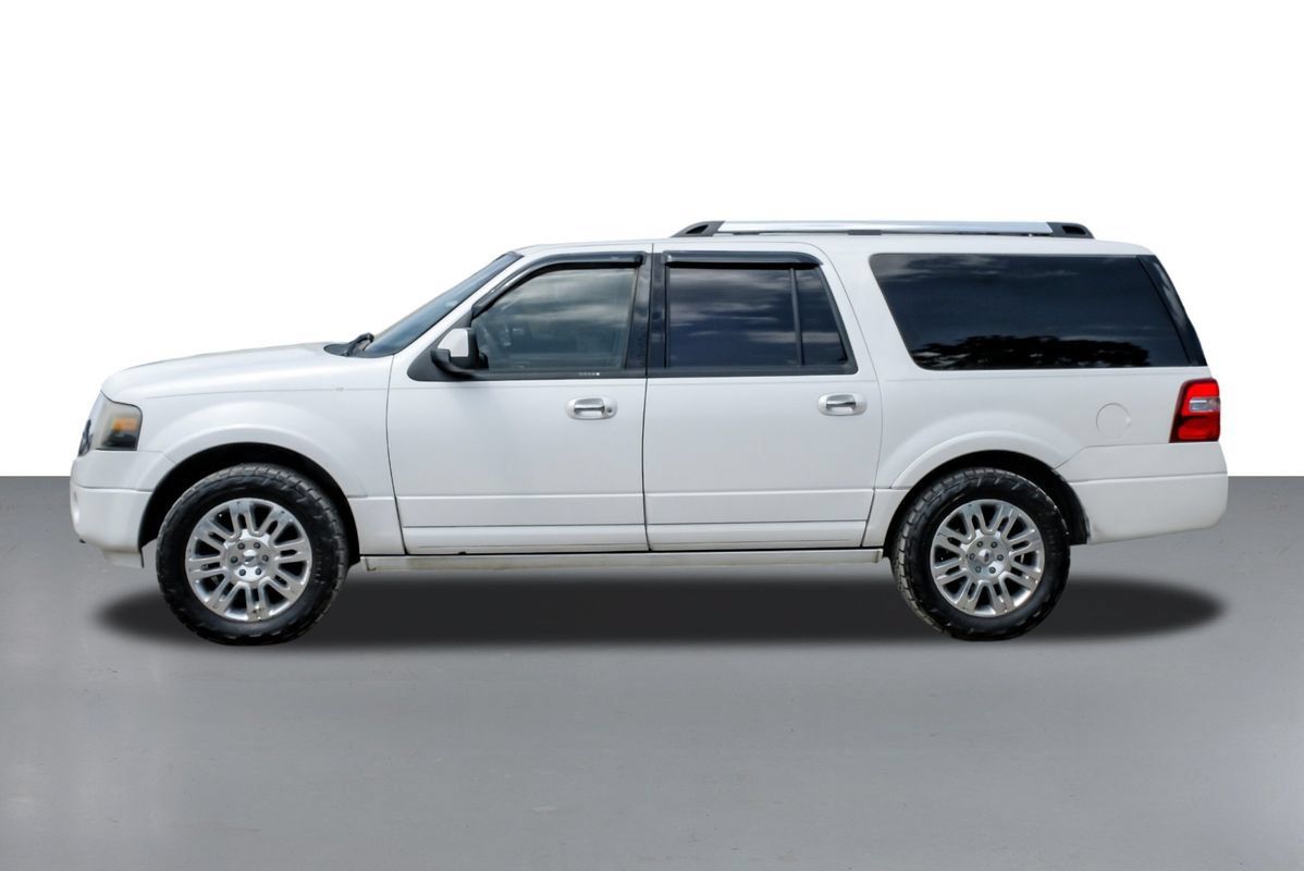 Used 2014 Ford Expedition EL Limited w/ Equipment Group 301A AWD/4WD image 9