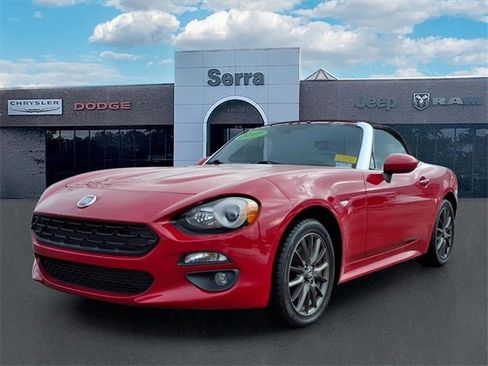 Used 2017 FIAT 124 Spider Lusso image 3