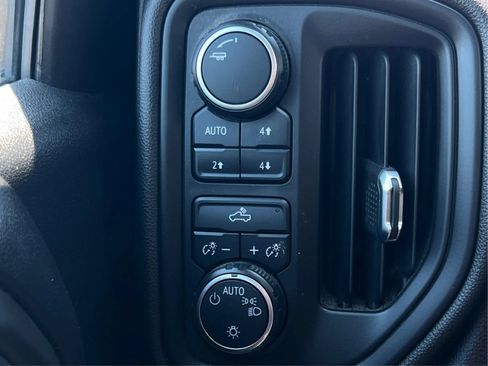 Used 2019 Chevrolet Silverado 1500 Custom Trail Boss w/ Custom Convenience Package AWD/4WD image 41