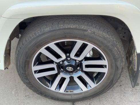 Certified 2022 Toyota 4Runner Limited image 7