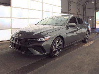 Used 2025 Hyundai Elantra SEL