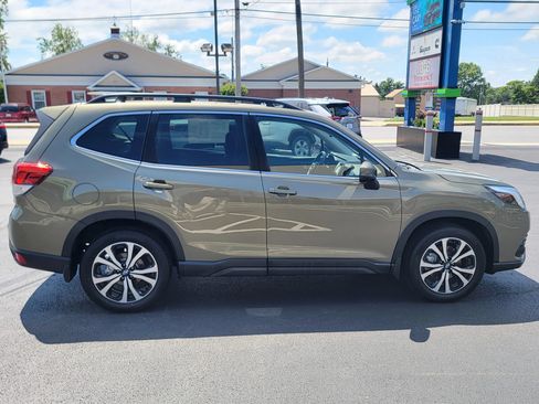 Used 2022 Subaru Forester Limited AWD/4WD image 4