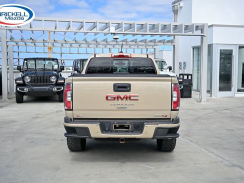 Used 2022 GMC Canyon AT4 image 6