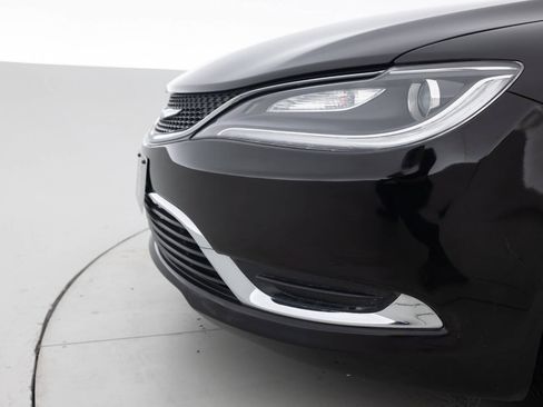 Used 2017 Chrysler 200 Limited Platinum FWD image 15