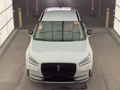 Used 2025 Lincoln Corsair AWD w/ Equipment Group 101A image 2