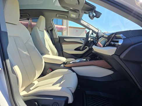 Used 2026 Audi A6 Premium Plus image 14