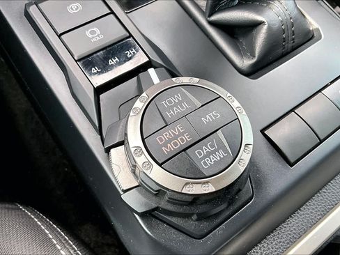 Used 2024 Toyota Tacoma TRD Off-Road AWD/4WD image 34
