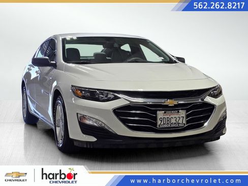 Used 2022 Chevrolet Malibu LS image 1