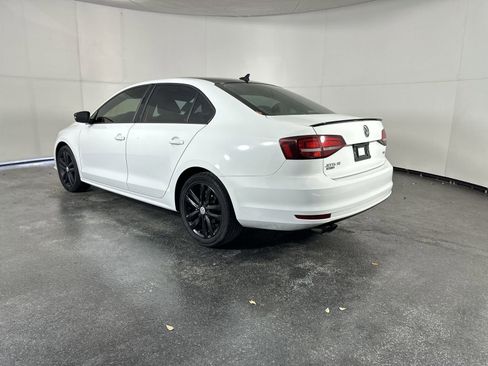 Used 2018 Volkswagen Jetta Sport image 6