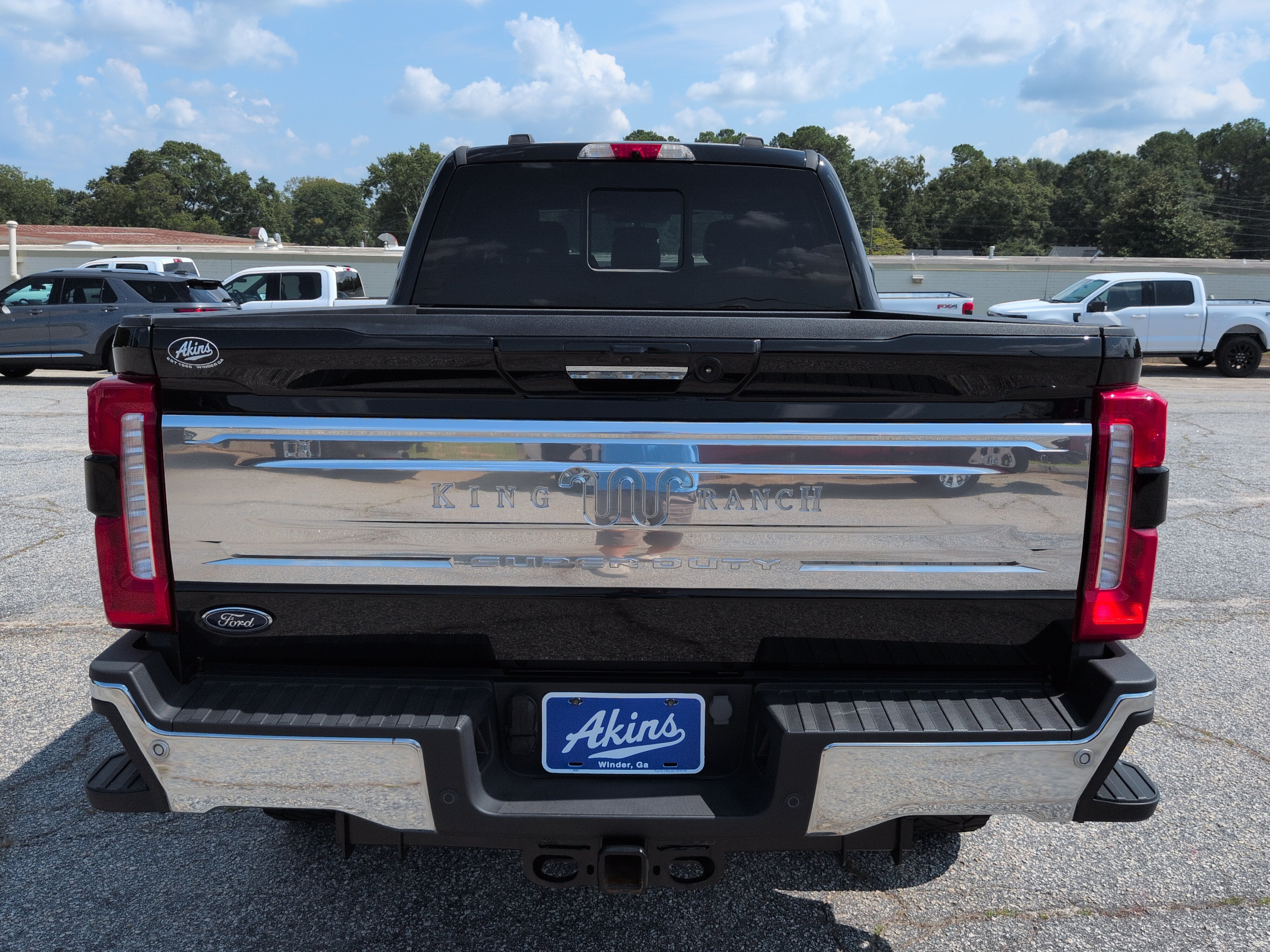 Used 2023 Ford F250 King Ranch w/ Chrome Package AWD/4WD image 4