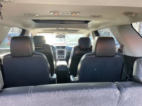 Used 2014 GMC Acadia SLT image 10