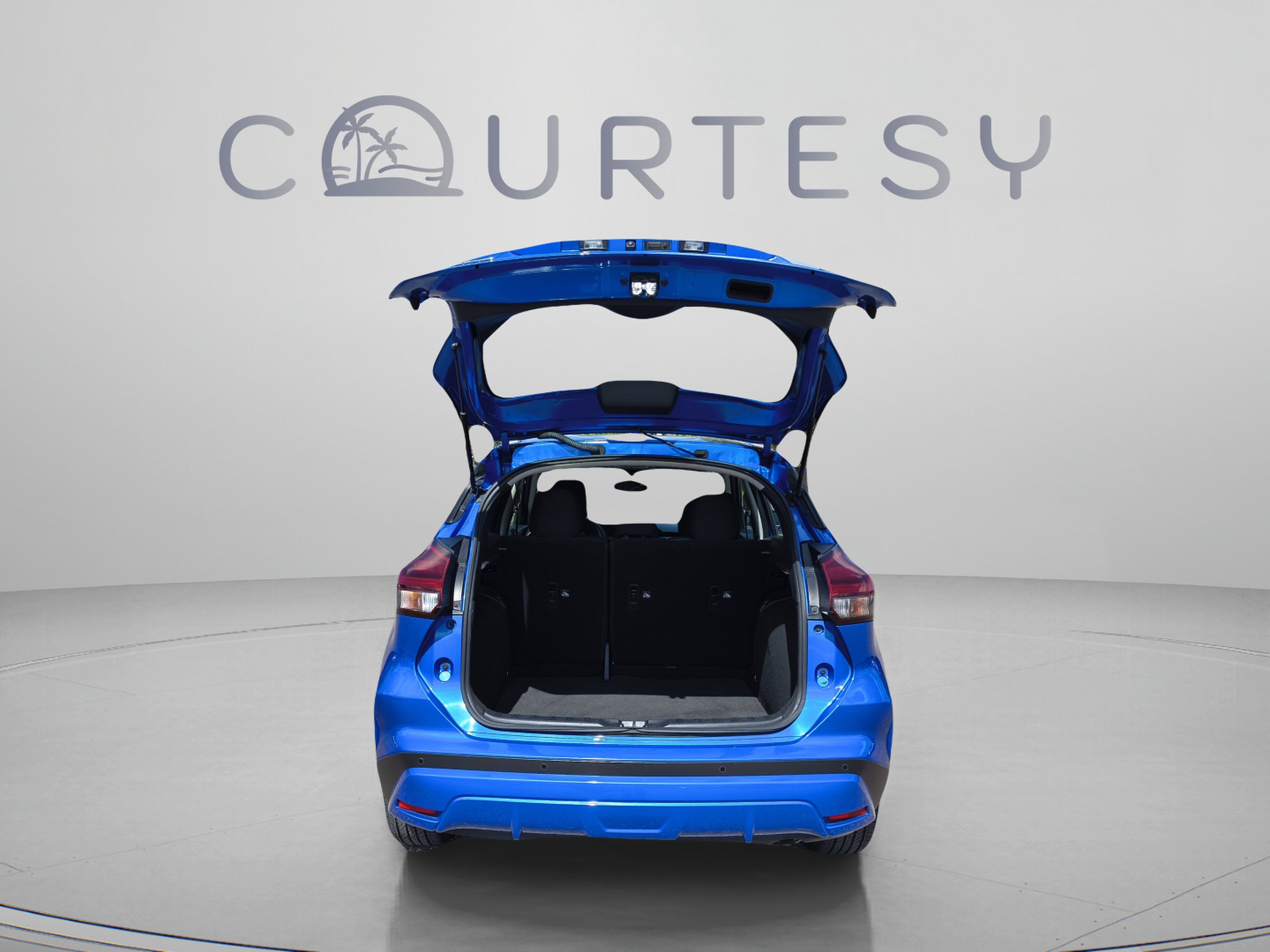 Used 2022 Nissan Kicks SV FWD image 13