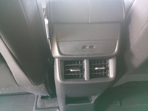 Used 2026 GMC Terrain Elevation w/ Technology Package II FWD image 21