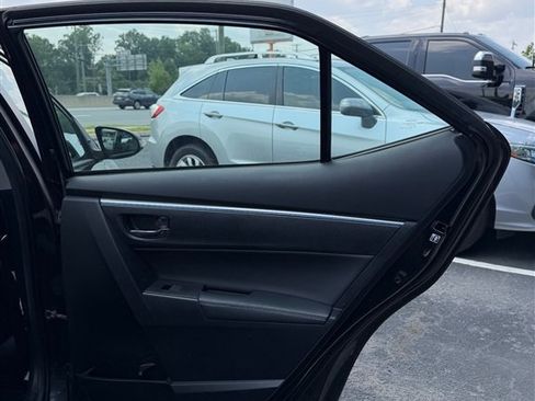 Used 2014 Toyota Corolla S FWD image 19