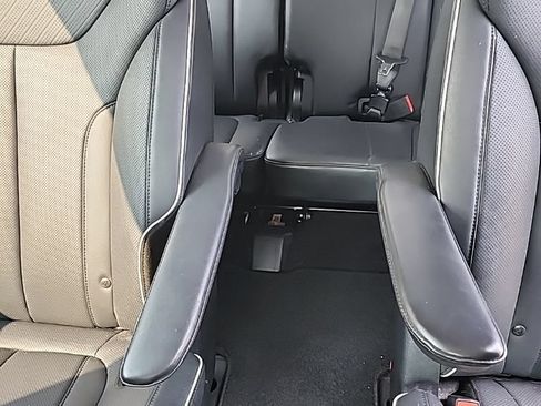 Used 2023 Hyundai Palisade SEL AWD/4WD image 13
