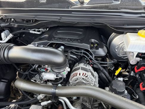 Used 2022 RAM 1500 Big Horn AWD/4WD image 30