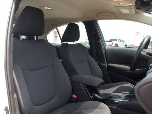 Used 2021 Toyota Corolla LE w/ Carpet Mat Package (TMS) FWD image 20