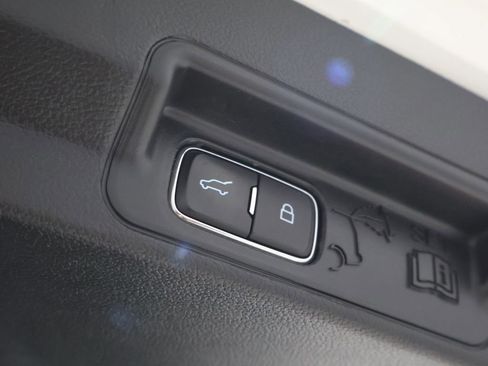 Used 2022 Ford Explorer Limited w/ Class IV Trailer Tow Package image 24