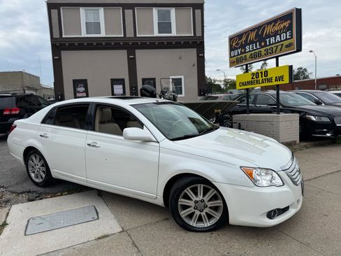 Used 2010 Toyota Avalon XL image 27