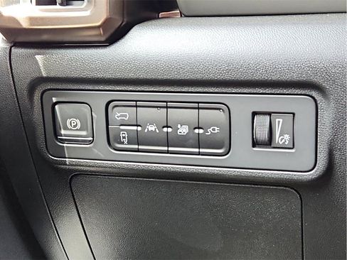 New 2025 GMC Hummer EV 2X w/ Extreme Off-Road Package image 22