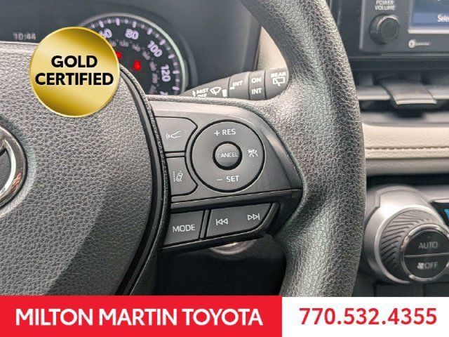 Certified 2021 Toyota RAV4 XLE w/ Convenience Package FWD image 24