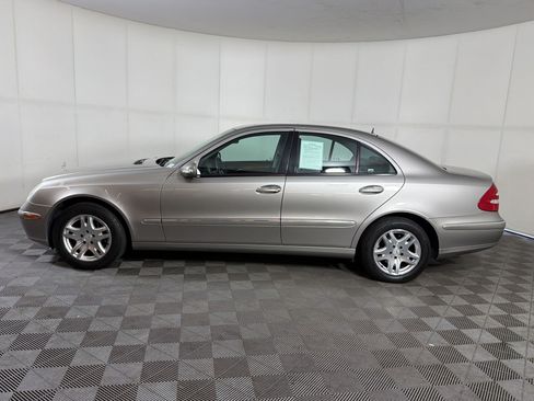 Used 2004 Mercedes-Benz E 320 4MATIC Sedan image 2