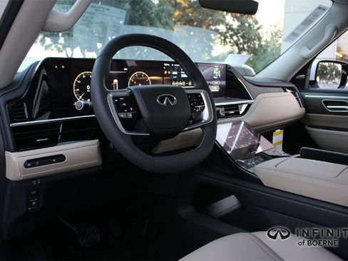 New 2026 INFINITI QX80 Pure image 6