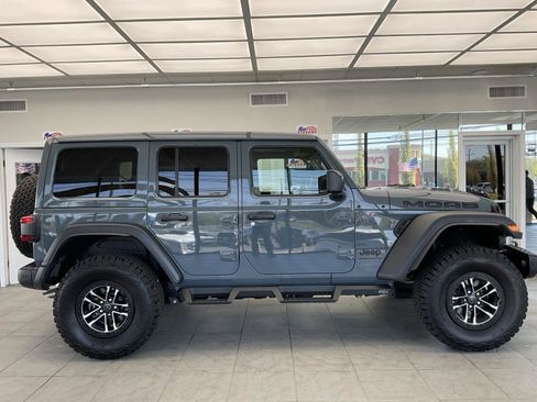 Used 2026 Jeep Wrangler Unlimited Rubicon 392 w/ Quick Order Package 27X Moab AWD/4WD image 4