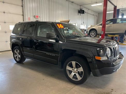 Used 2016 Jeep Patriot High Altitude image 5