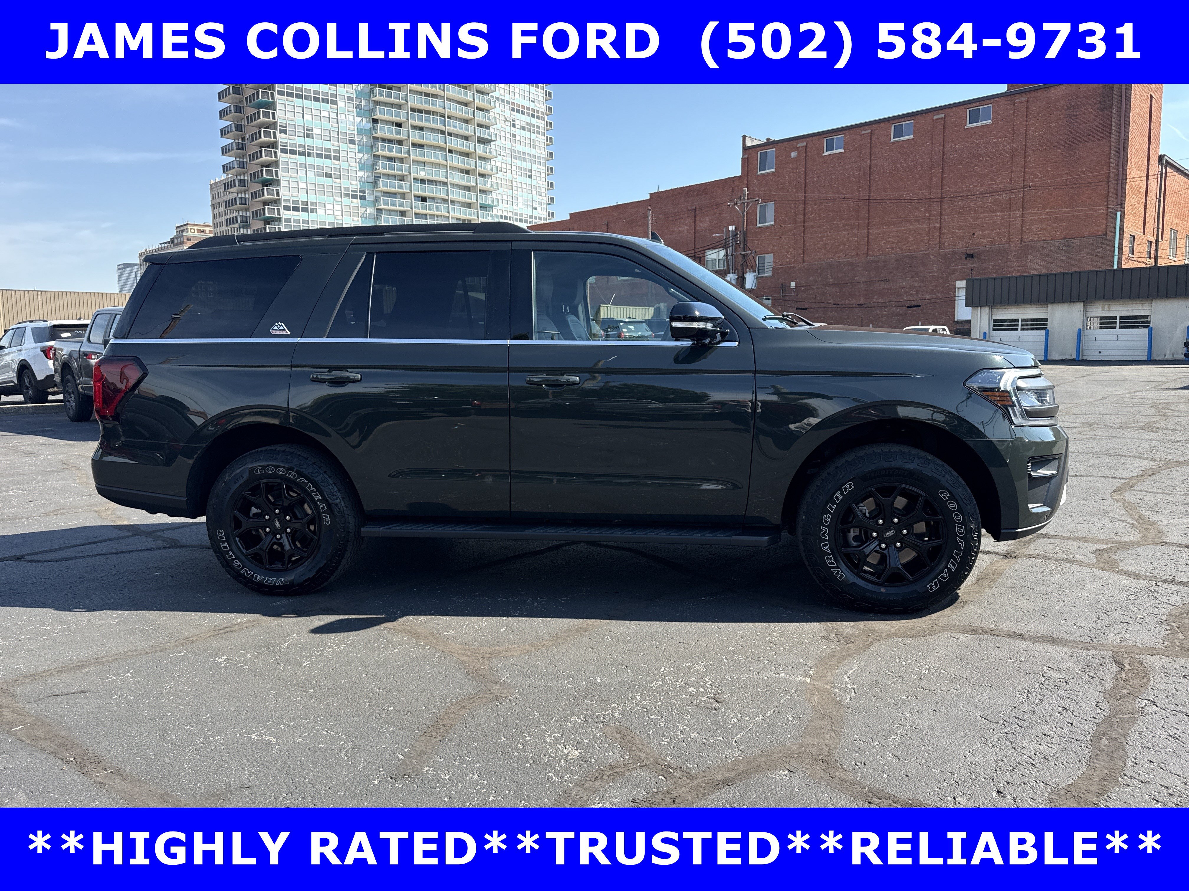 Used 2023 Ford Expedition Timberline AWD/4WD image 3