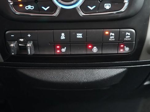 Used 2017 RAM 1500 Big Horn AWD/4WD image 34