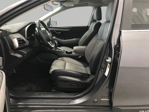 Used 2021 Subaru Outback Limited w/ Popular Package #2 image 9