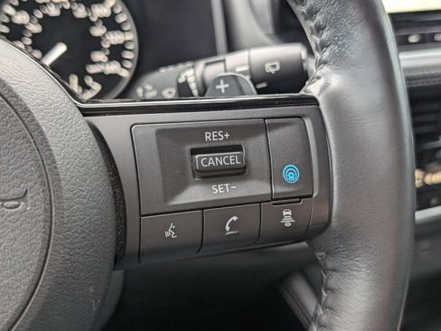 Used 2021 Nissan Rogue SL w/ Premium Package image 23