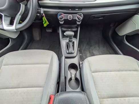 Used 2022 Kia Rio S FWD image 19