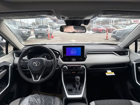New 2025 Toyota RAV4 XLE image 10