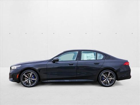 Used 2025 BMW 530i xDrive 530i xDrive w/ Executive Package image 8