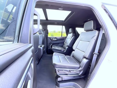 Certified 2023 Chevrolet Tahoe Premier w/ Premium Package 2 AWD/4WD image 19