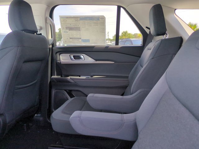 New 2026 Ford Explorer Active RWD image 15