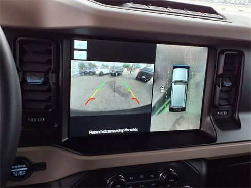 Certified 2022 Ford Bronco Wildtrak image 6