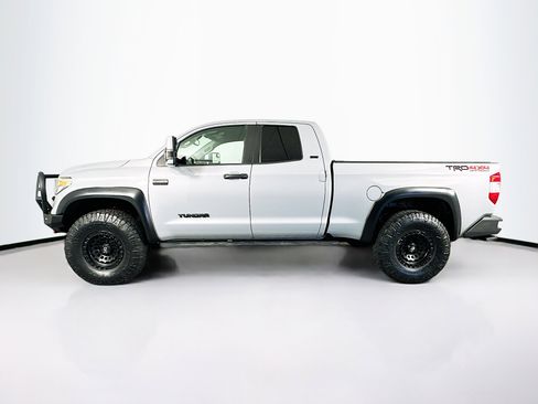 Used 2018 Toyota Tundra SR5 w/ TRD Off Road Package AWD/4WD image 4