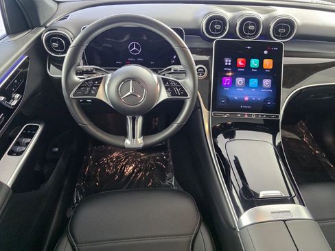 Certified 2025 Mercedes-Benz GLC 300 image 13