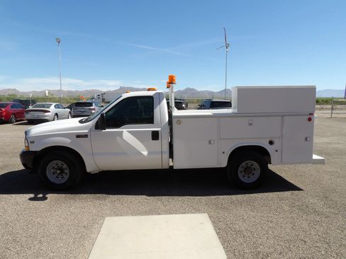 Used 2008 Ford F250 XL RWD image 5
